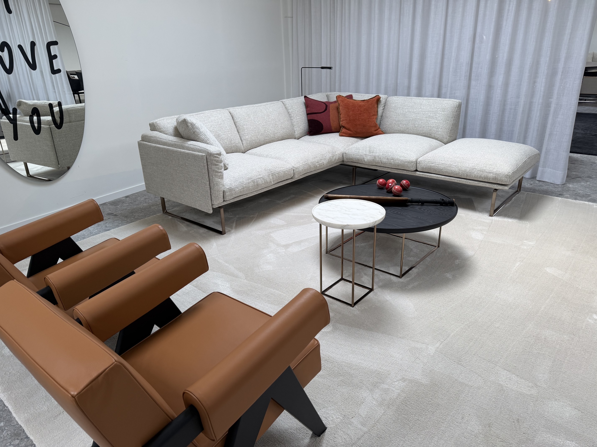 Cassina-zitopstelling OTTO met 2 salontafels